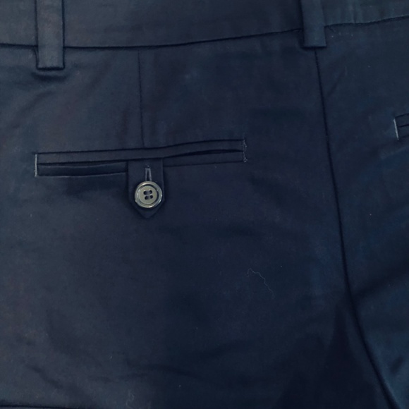 Cuffed Flat Waist Hot Pants - Picture 5 of 8